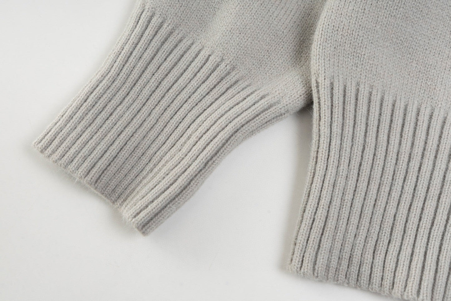 AMI Paris Classic Jacquard Heart Crewneck Sweater – 2025SS