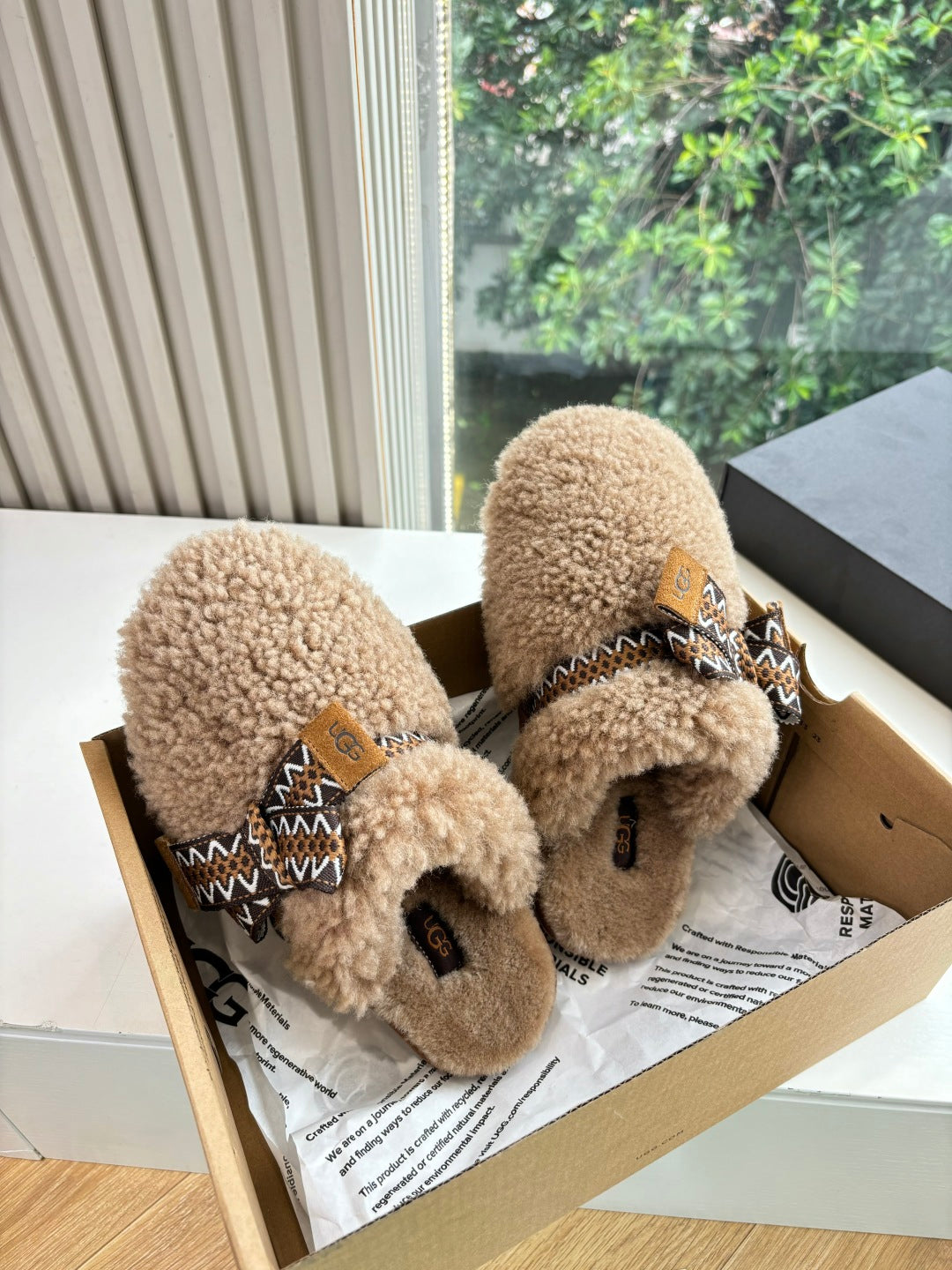 UGG Autumn/Winter Wool Slippers