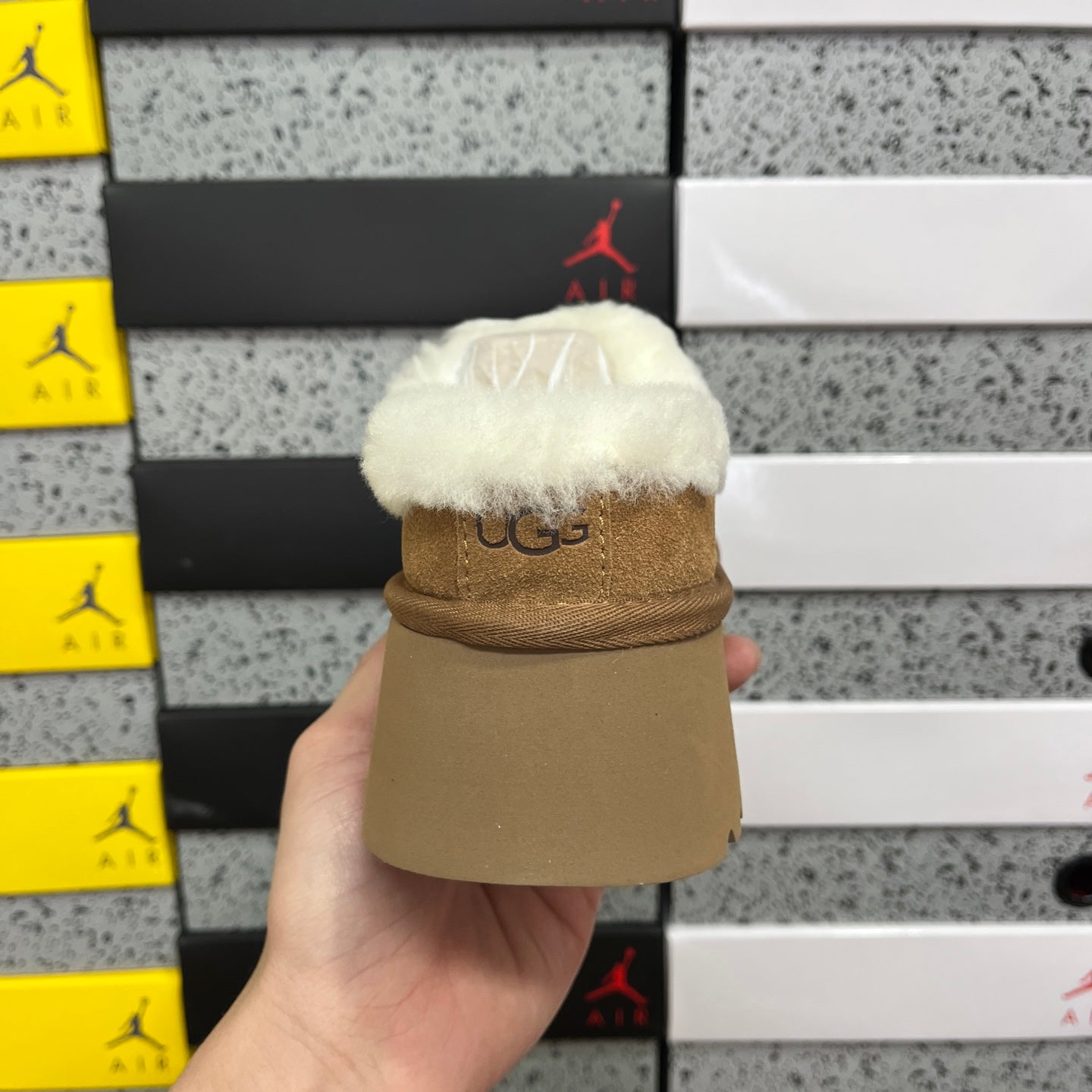 UGG Platform Low-Cut Snow Boots