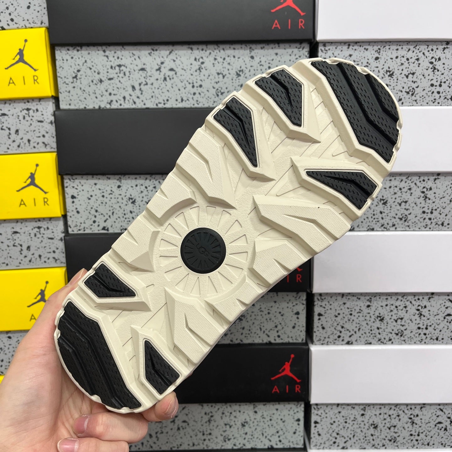 UGG Platform Low-Cut Snow Boots