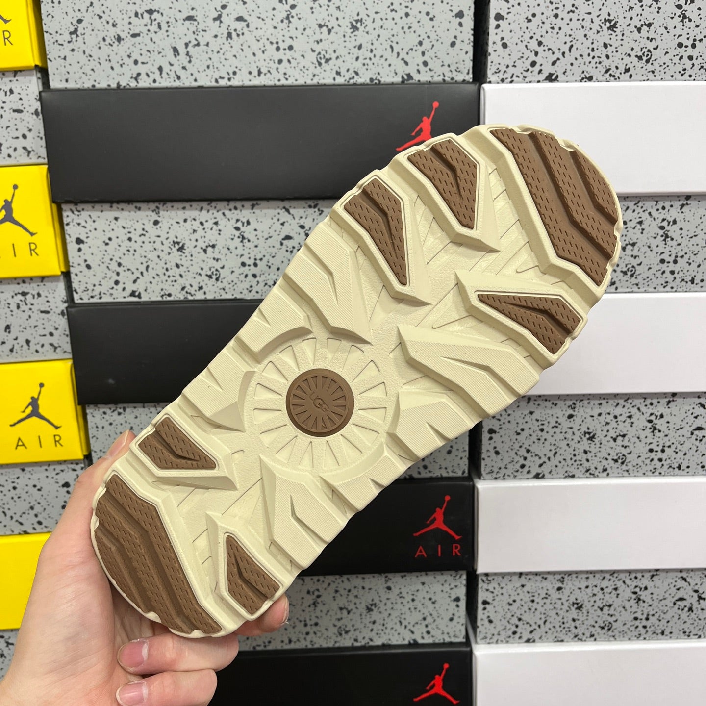 UGG Platform Low-Cut Snow Boots