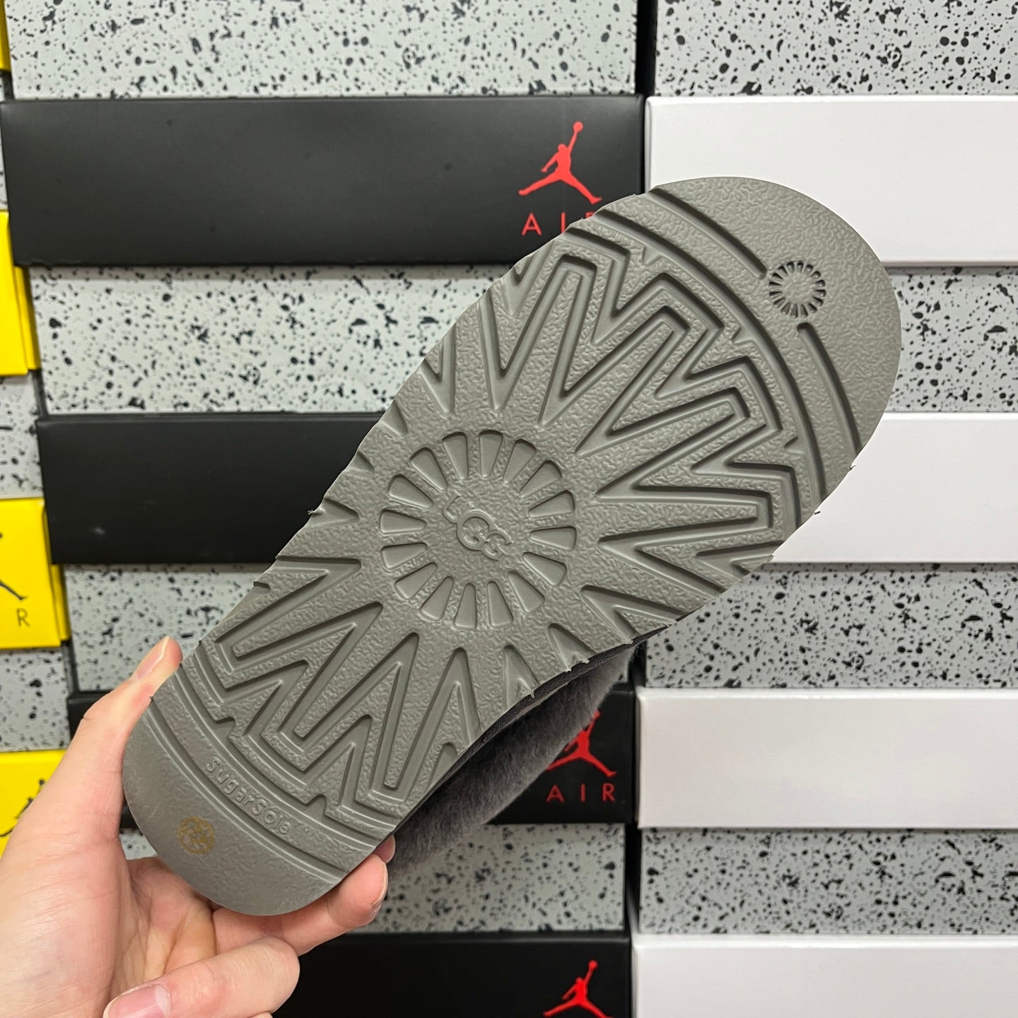 UGG Thick-Soled Low-Cut Fur Snow Boots