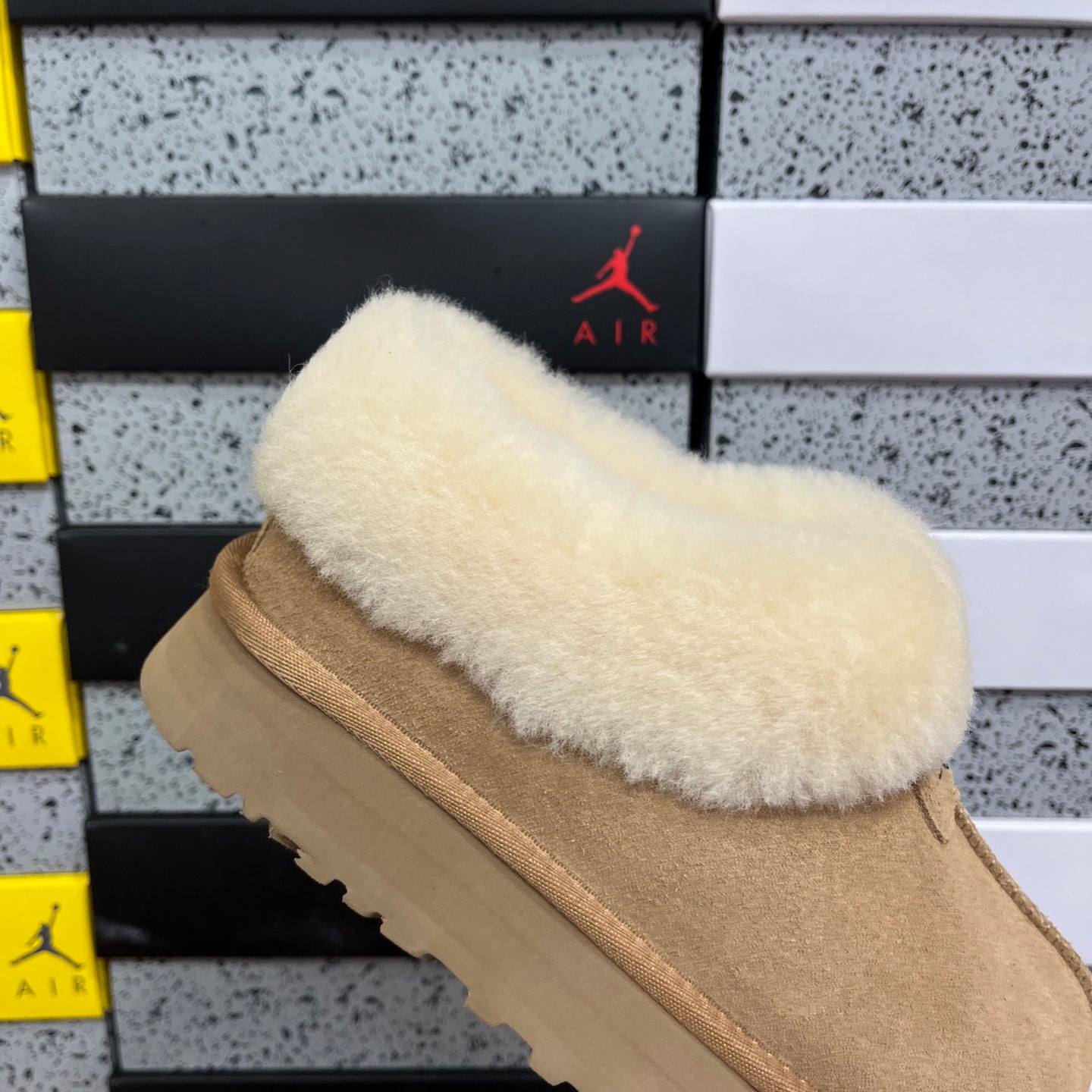 UGG Thick-Soled Low-Cut Fur Snow Boots