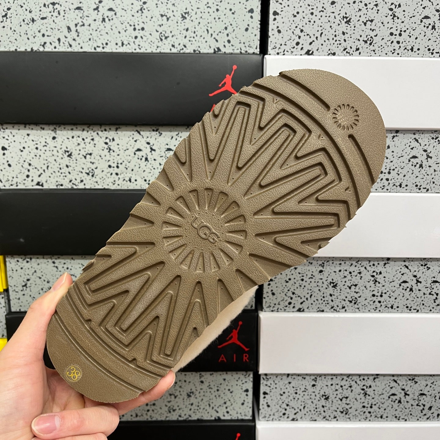 UGG Thick-Soled Low-Cut Fur Snow Boots