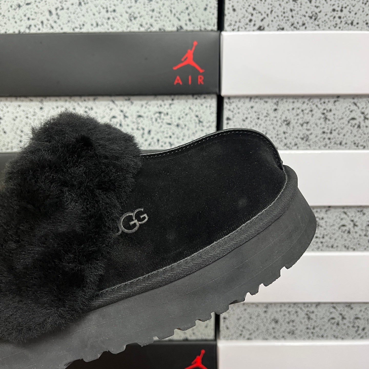 UGG Thick-Soled Low-Cut Fur Snow Boots