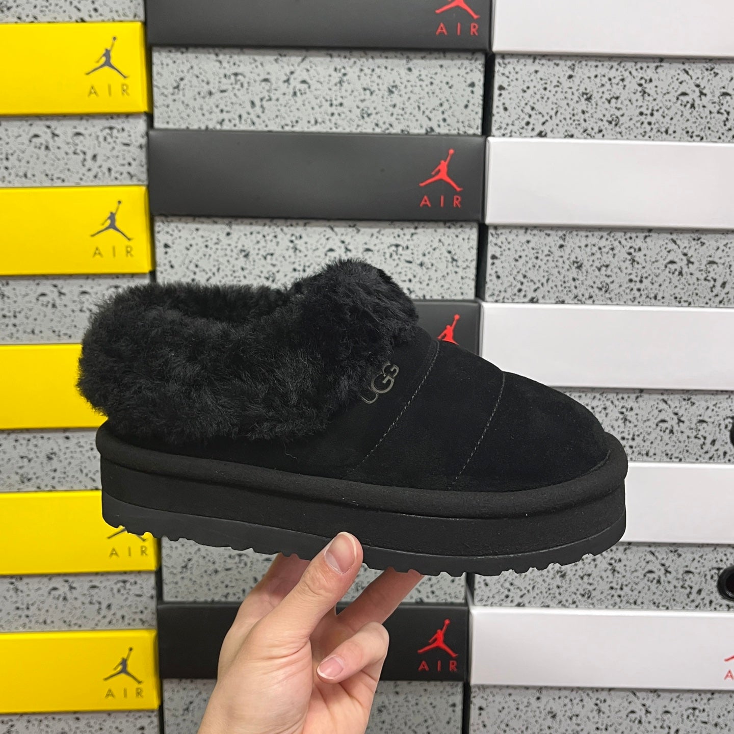 UGG Thick-Soled Low-Cut Fur Snow Boots