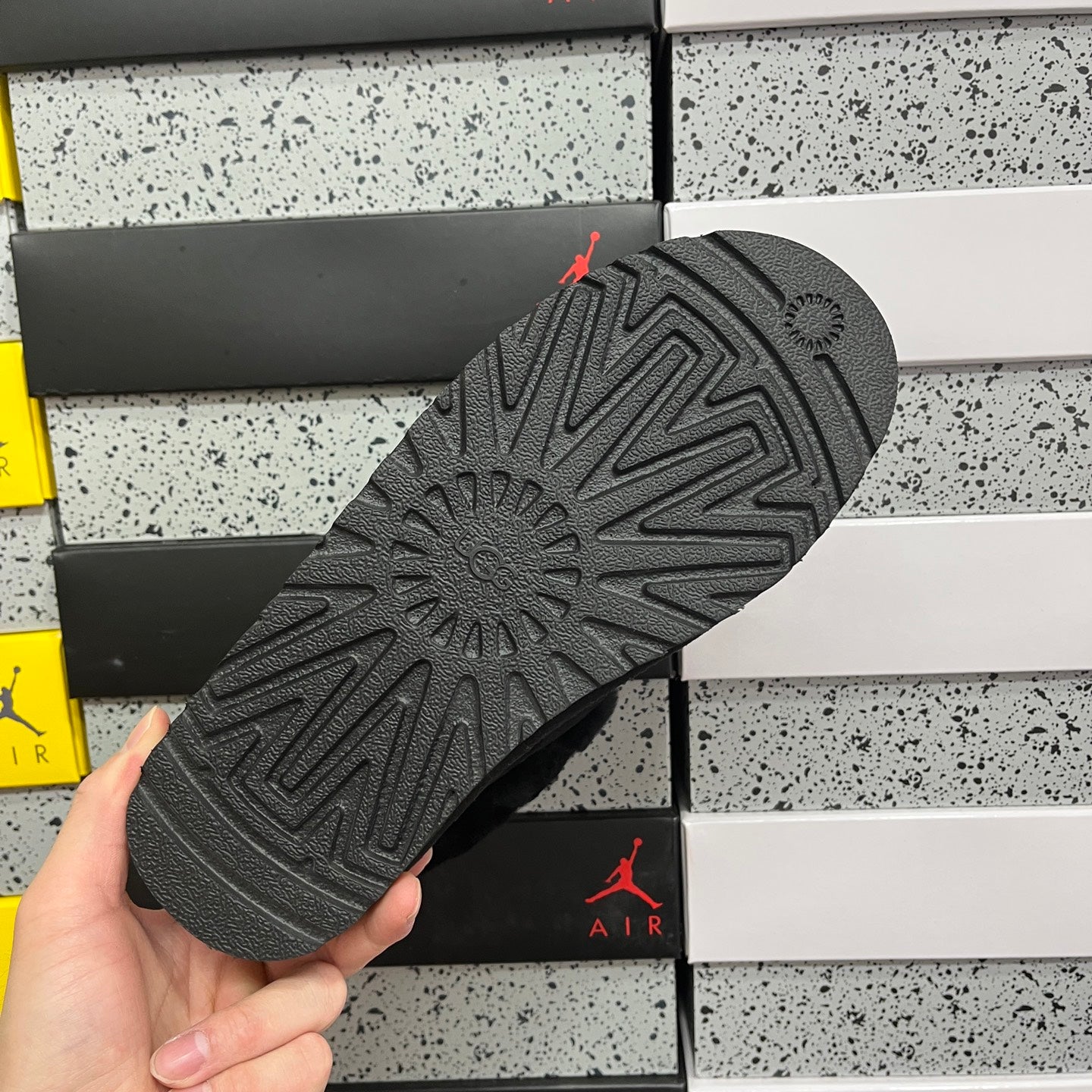 UGG Thick-Soled Low-Cut Fur Snow Boots