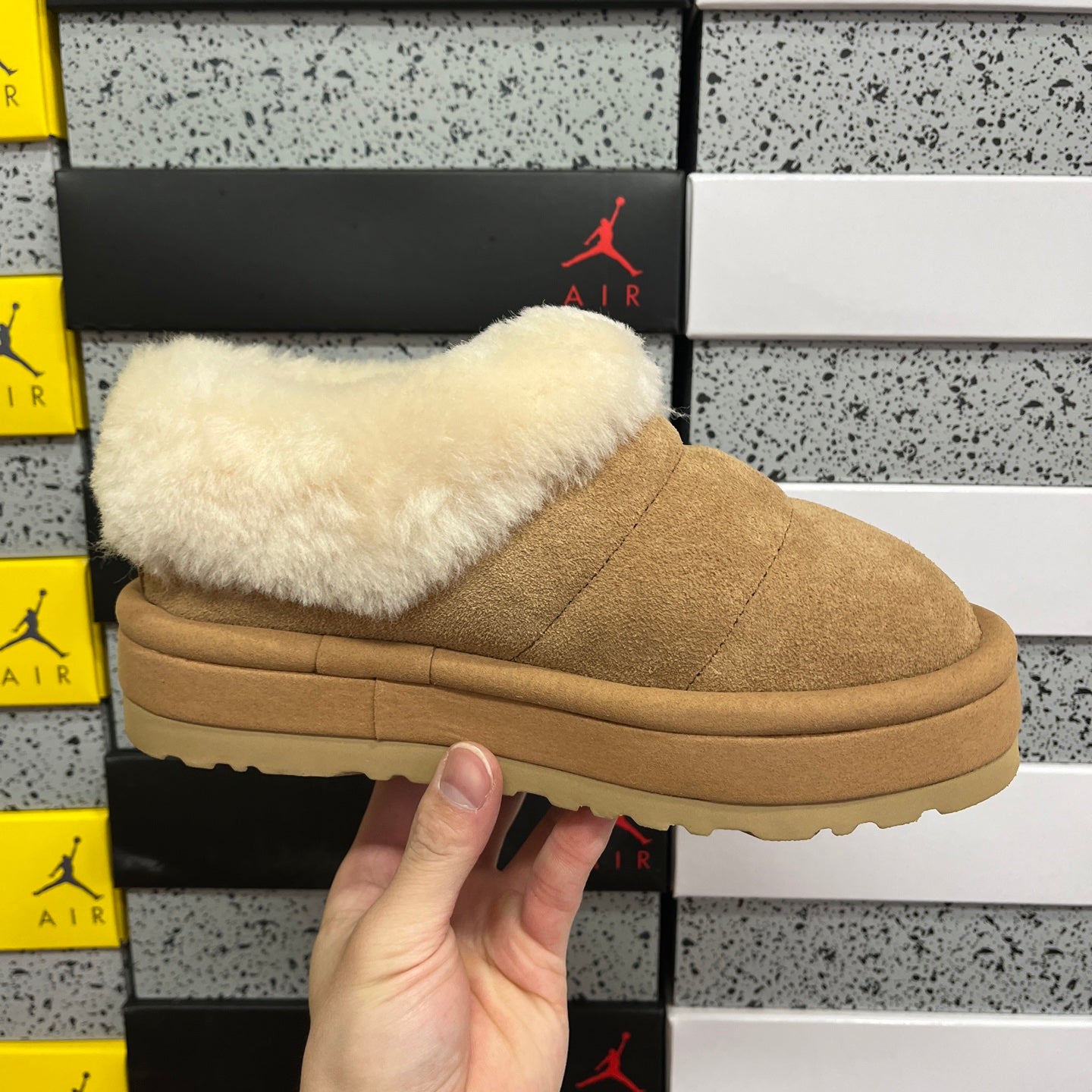 UGG Thick-Soled Low-Cut Fur Snow Boots