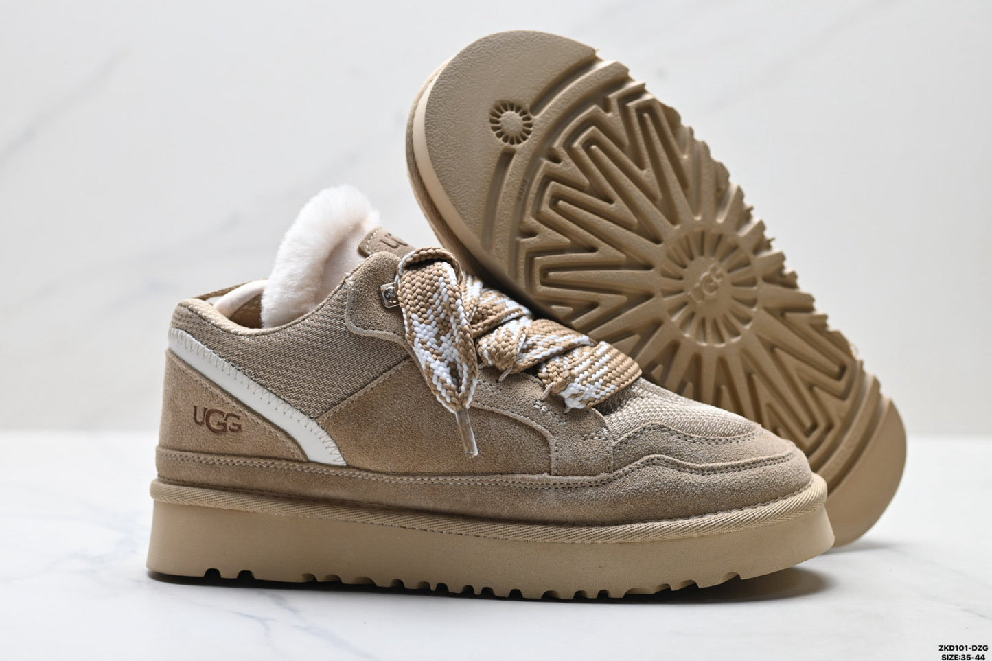 UGG LOWMEL Mid-Top Snow Boots