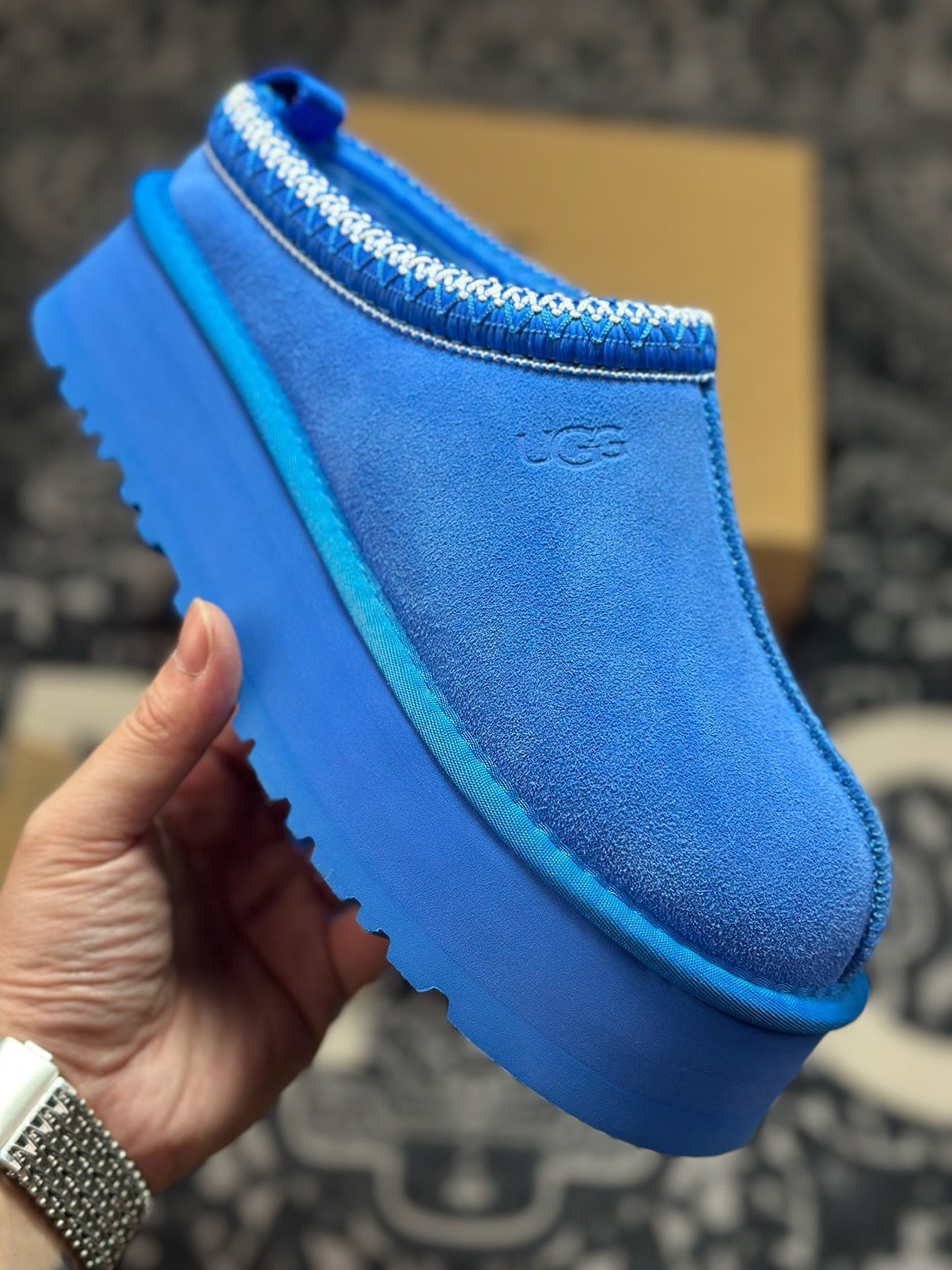 UGG Tazz Platform Snow Boots